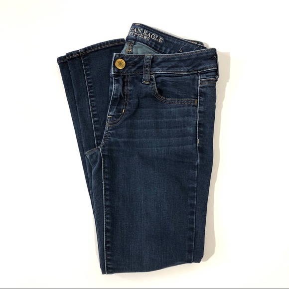 American Eagle Low Rise Distressed Jegging 2 Short - Picture 2 of 8